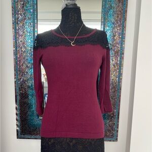 EXPRESS - Black Lace Shoulder / Maroon Quarter Sleeve Sweater